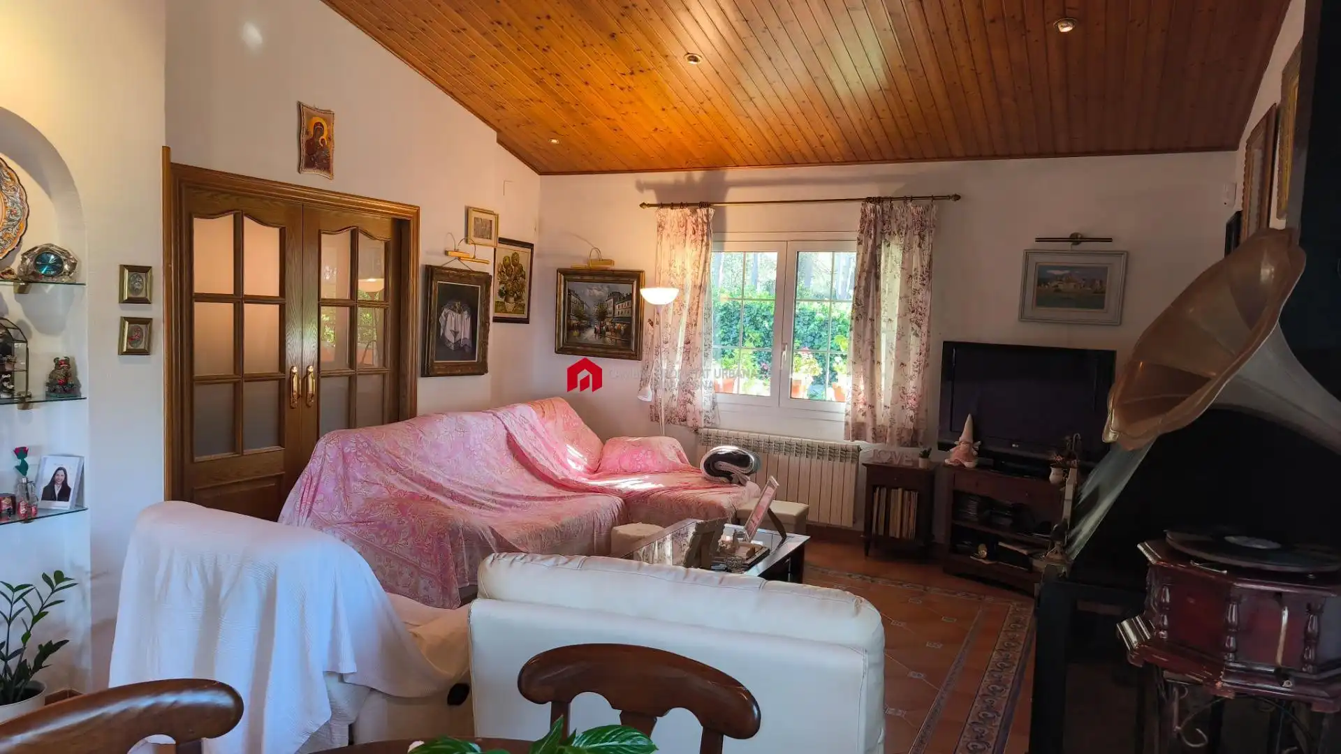 Sala d'estar de Casa o xalet en venda en Tortosa amb Calefacció, Jardí privat i Terrassa