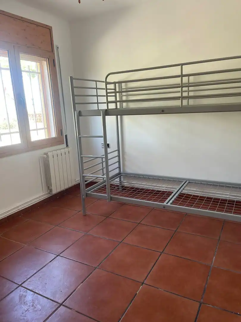 Habitación de Casa o chalet de alquiler en Esparreguera con Calefacción, Jardín privado y Trastero