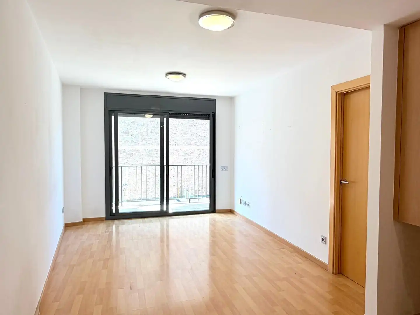Schlafzimmer von Wohnung zum Verkauf in Igualada mit Klimaanlage und Balkon