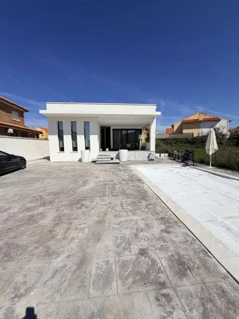Vista exterior de Casa o chalet en venta en Las Ventas de Retamosa con Aire acondicionado, Calefacción y Jardín privado