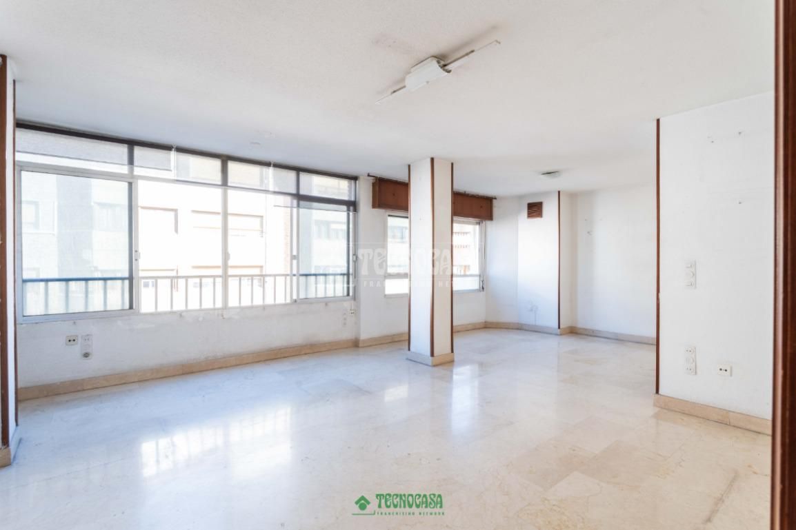 Flat for sale in  Almería Capital