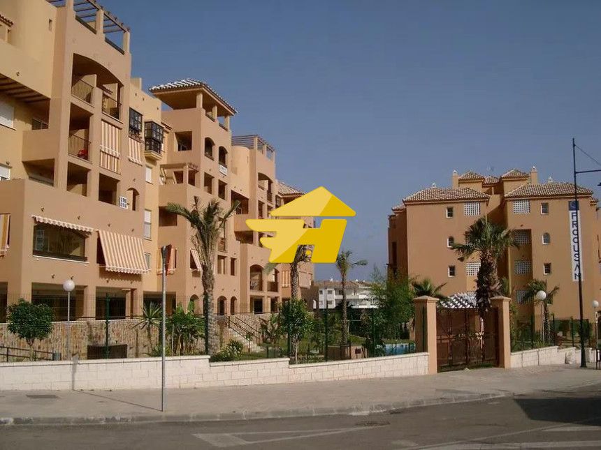 Exterior view of Flat to rent in Fuengirola  with Air Conditioner, Private garden and Swimming Pool