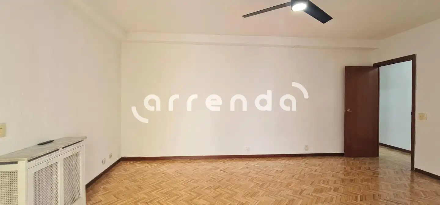 Piso de alquiler en Del Amor De Dios, Cortes - Huertas