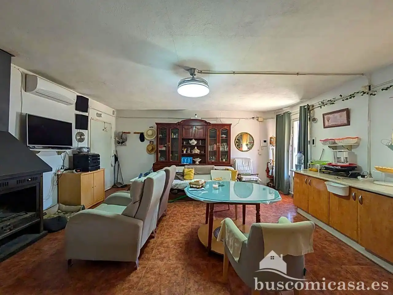 Sala d'estar de Casa o xalet en venda en Linares amb Aire condicionat, Jardí privat i Traster