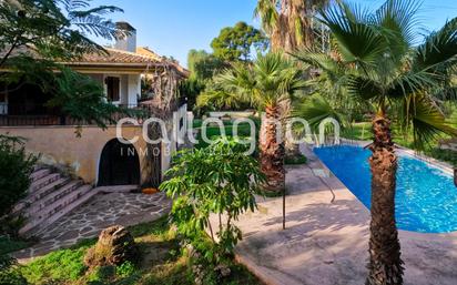 Vista exterior de Casa o xalet en venda en Torrent amb Calefacció, Jardí privat i Terrassa