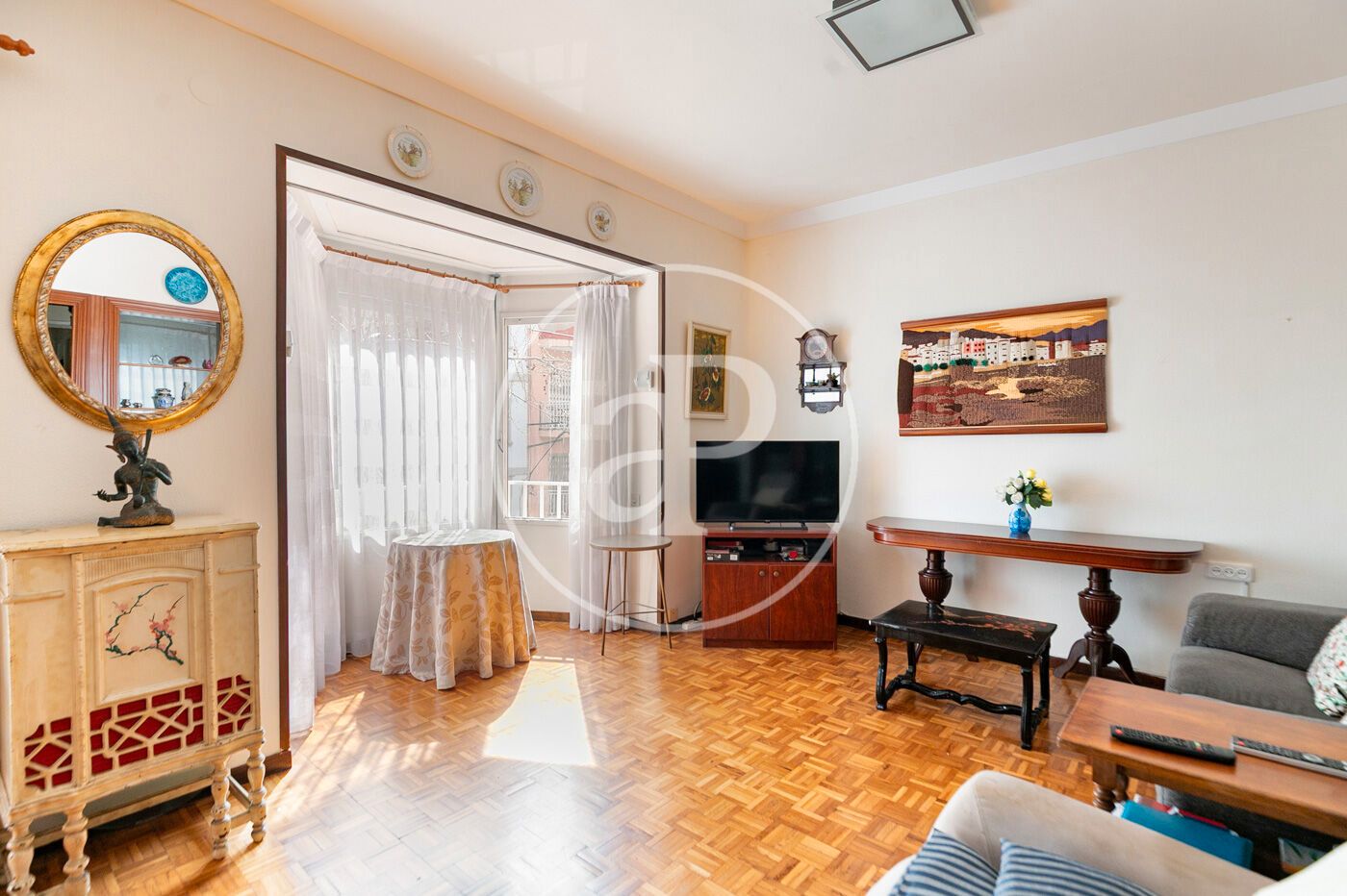 Sala de estar de Piso en venta en  Barcelona Capital con Calefacción y Balcón