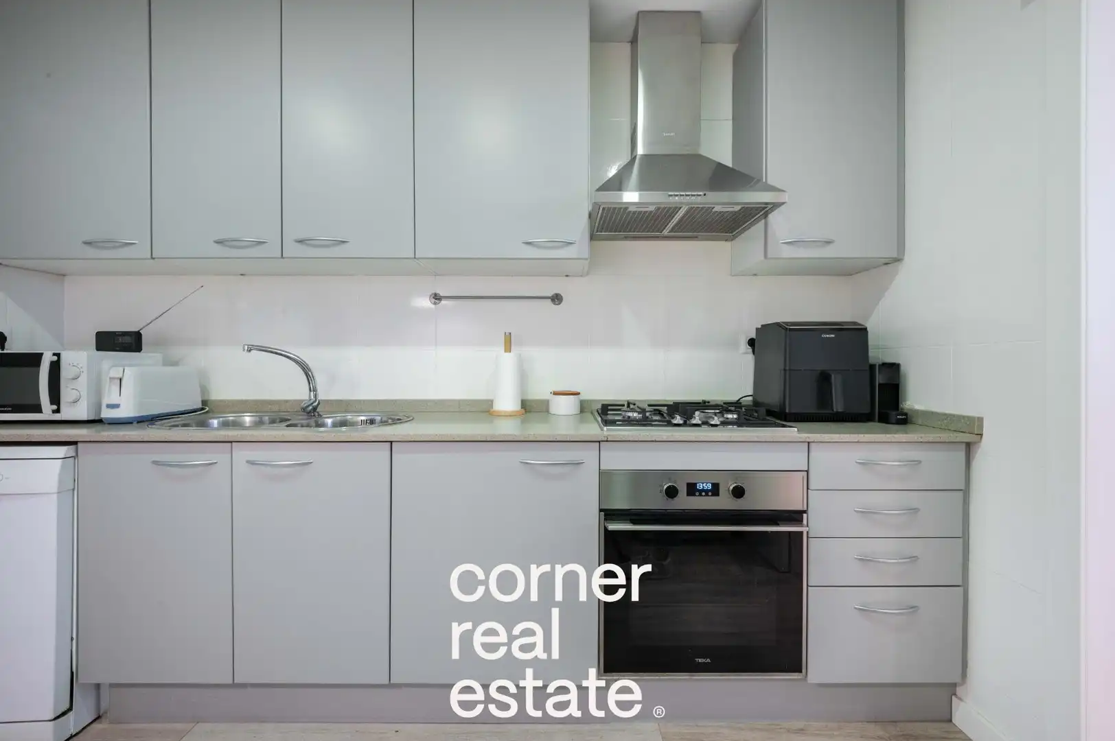 Kitchen of Ground floor for sale in Sant Cugat del Vallès  with Heating, Parquet flooring and Terrace