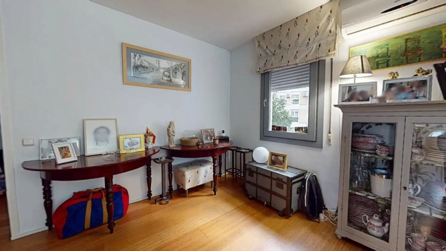 Bedroom of Flat for sale in Sevilla  with Air Conditioner, Heating and Terrace