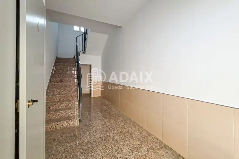 Wohnung zum Verkauf in Úbeda mit Balkon