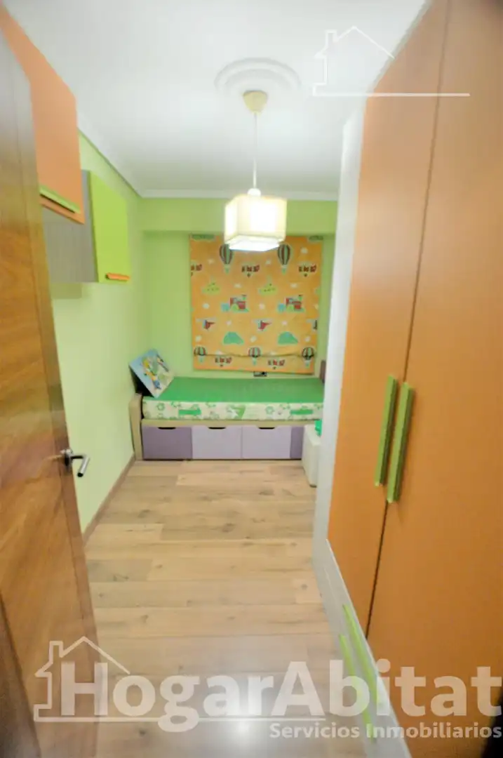 Dormitori de Pis en venda en Xirivella amb Calefacció, Parquet i Moblat