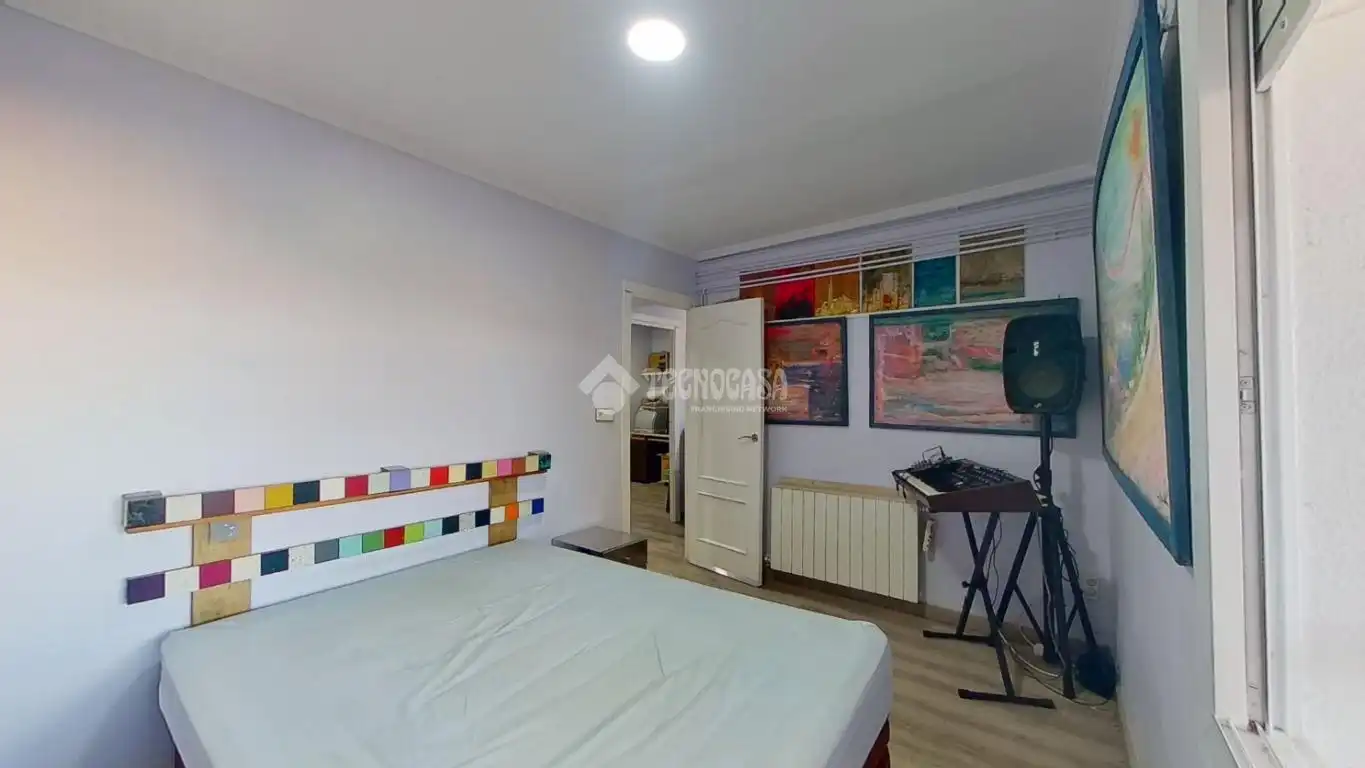 Habitación de Piso en venta en Barberà del Vallès con Parquet y Terraza