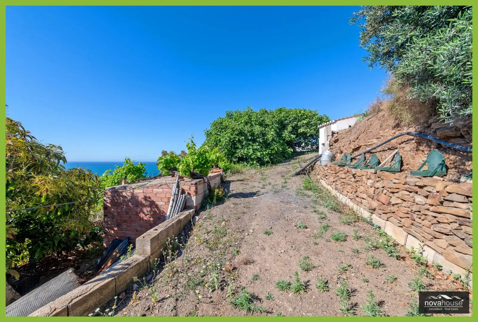 Finca rústica en venta en Nerja con Aire acondicionado, Trastero y Piscina
