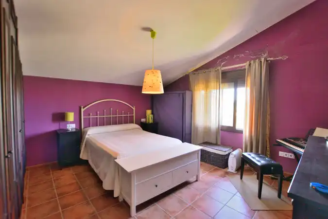 Habitación de Finca rústica en venta en Arriate con Jardín privado, Terraza y Piscina