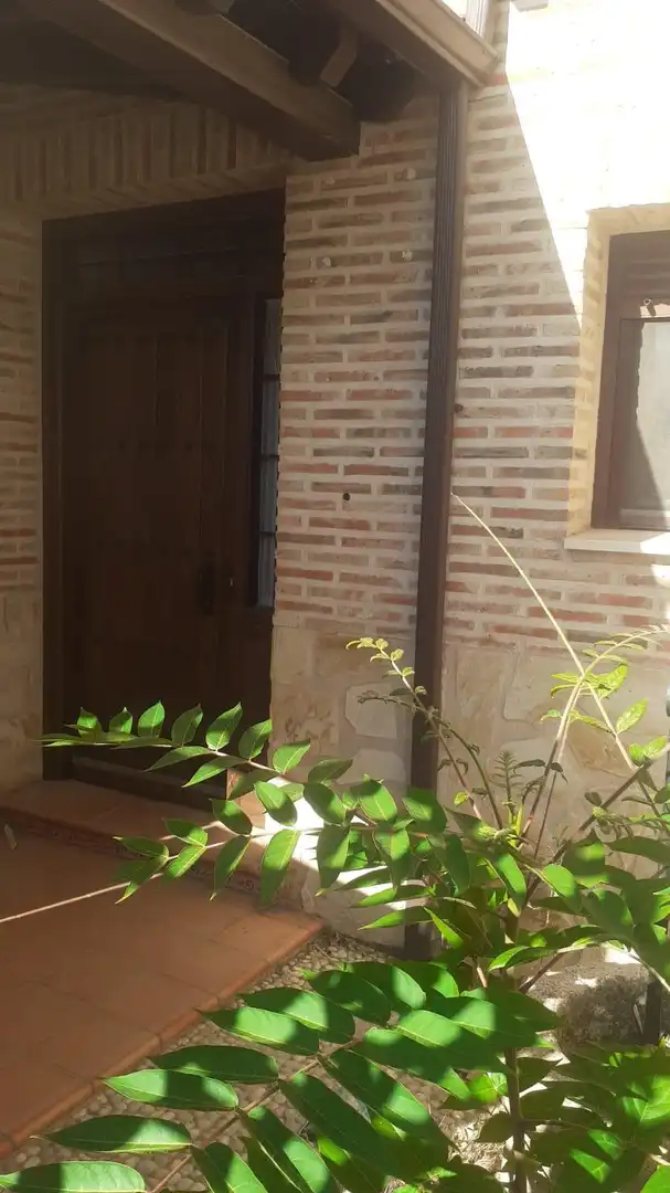 Houses for sale in Consuegra  with Air Conditioner, Terrace and Swimming Pool