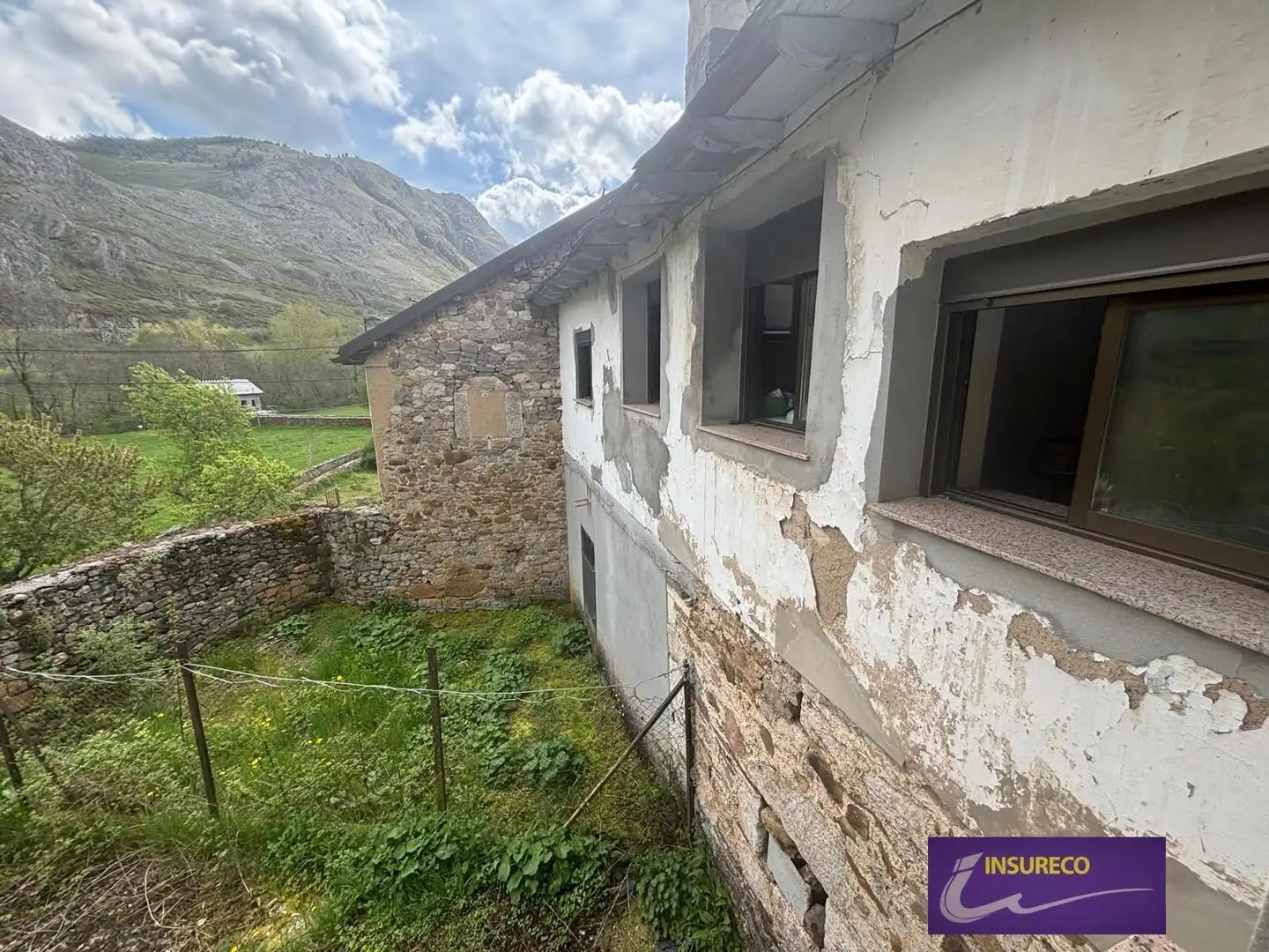 Vista exterior de Casa o chalet en venta en Cabrillanes con Calefacción, Jardín privado y Trastero