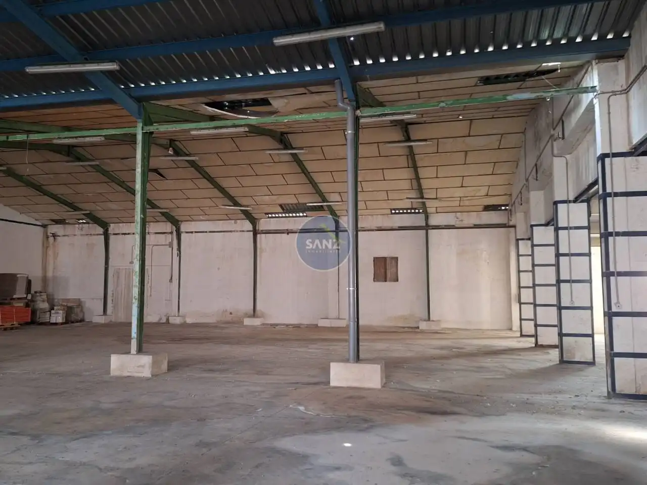 Nau industrial en venda a Mayo, imagen 2