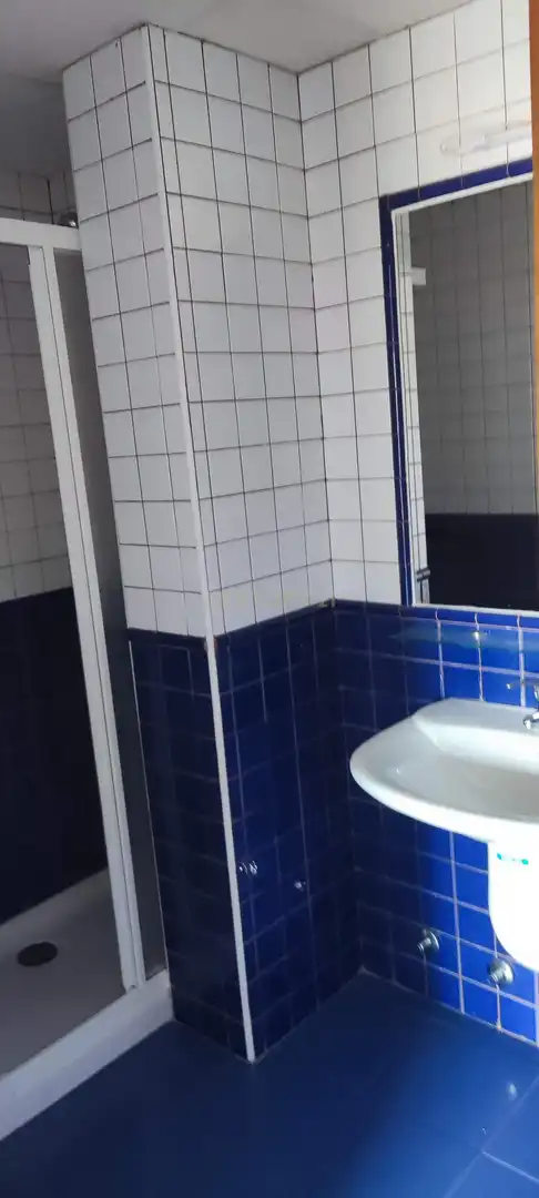 Bathroom of Houses for sale in Baños de Montemayor  with Air Conditioner, Balcony and Alarm
