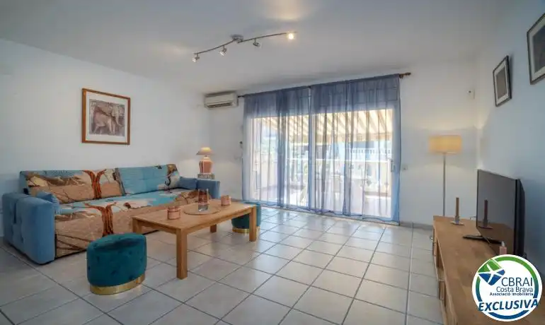 Casa aparellada amb piscina en venda a Muga - Gran Reserva - Badia, imagen 3