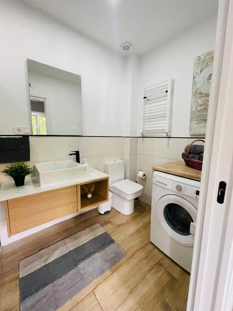 Flat for rent in Calle Aeronave, Timón
