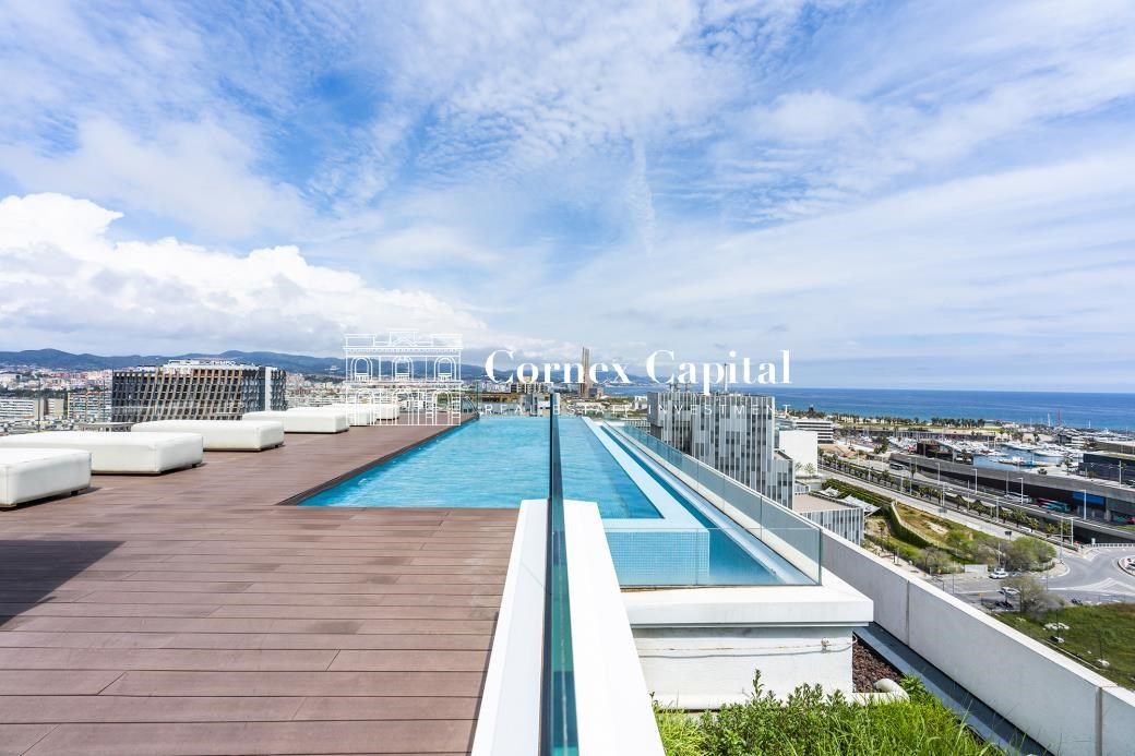 Piscina de Pis en venda en  Barcelona Capital amb Aire condicionat, Calefacció i Terrassa