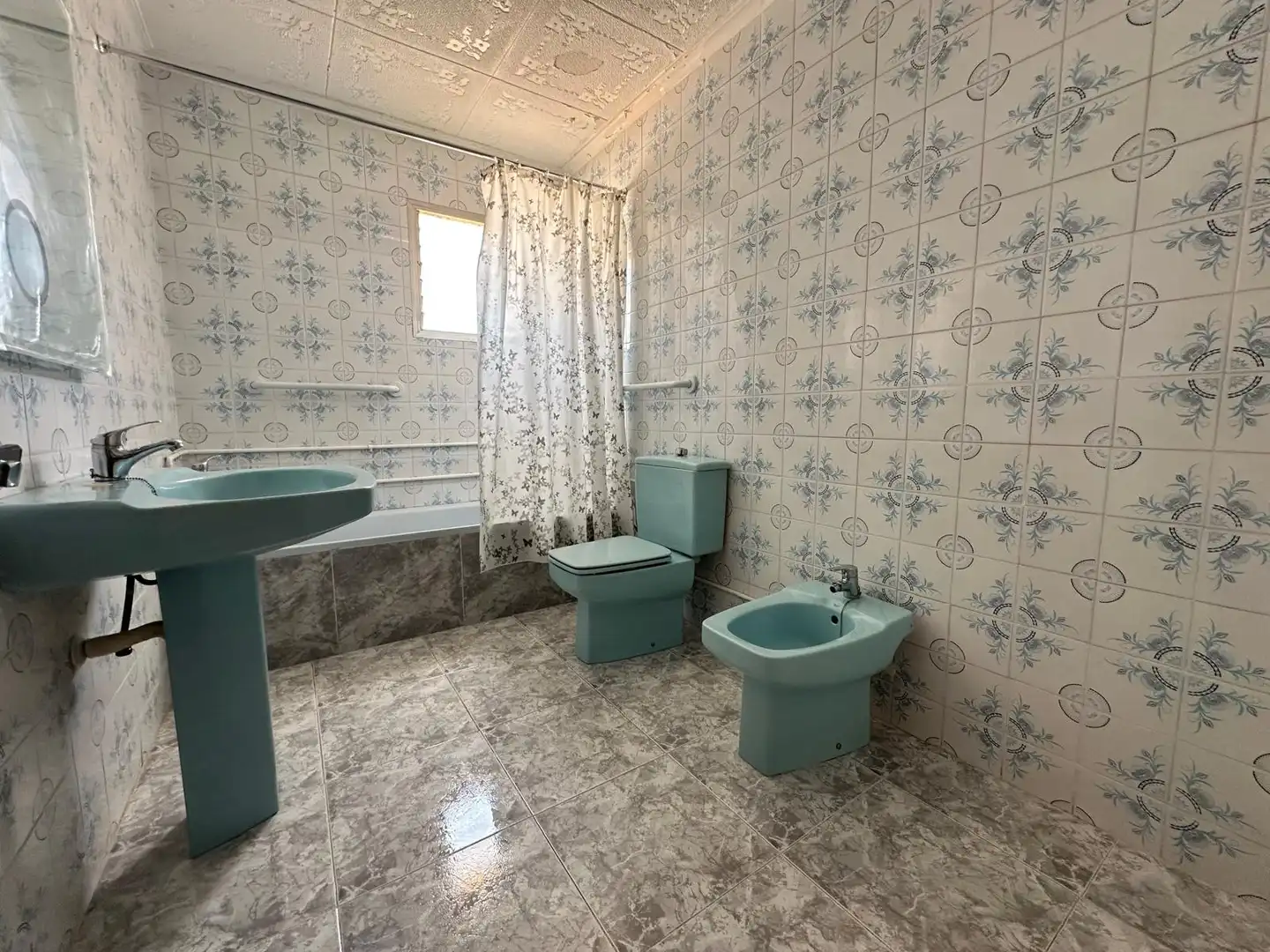 Baño de Casa adosada de alquiler en Torre-Pacheco con Aire acondicionado, Terraza y Amueblado