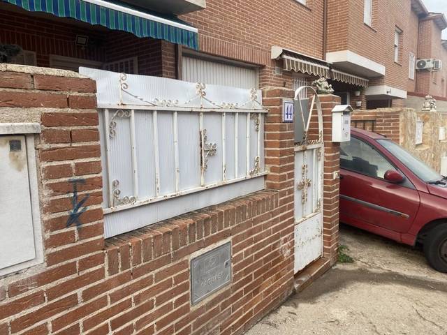 Casa adosada en Venta en Calle Sevilla en Chozas de Canales