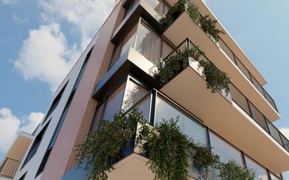 Exterior view of Duplex for sale in Badalona  with Air Conditioner, Parquet flooring and Terrace