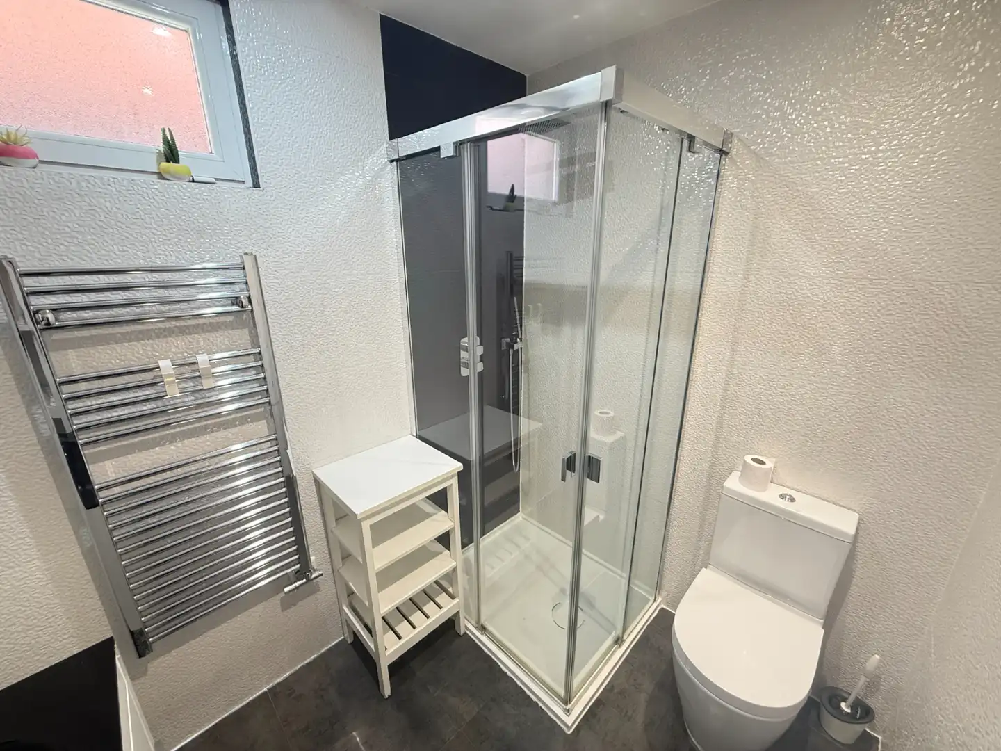 Badezimmer von Wohnung zum Verkauf in Palencia mit Heizung und Möbliert