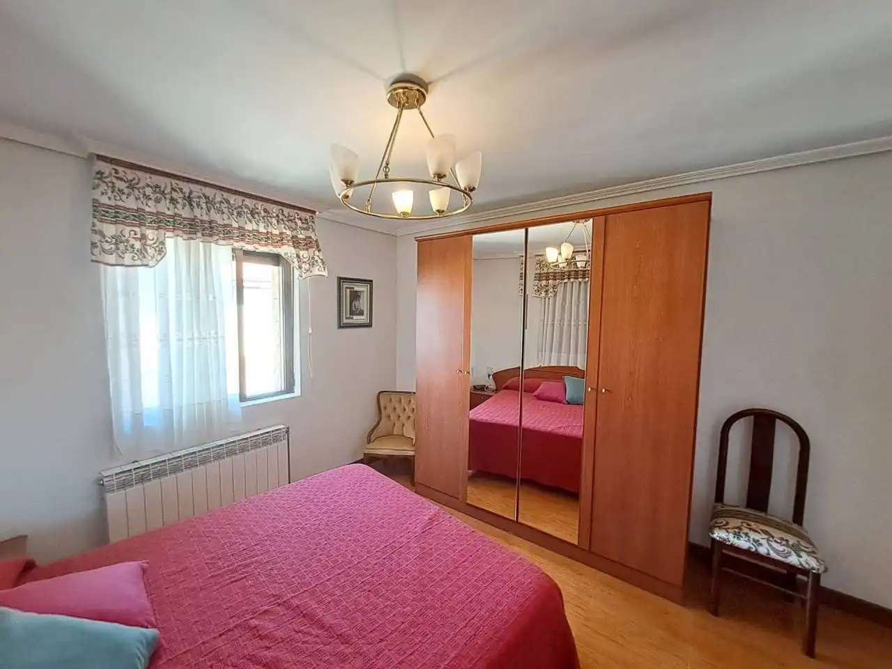 Habitación de Casa o chalet en venta en Las Quintanillas con Calefacción y Terraza
