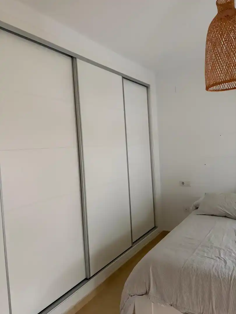 Dormitori de Casa adosada en venda en Lucena amb Aire condicionat i Balcó