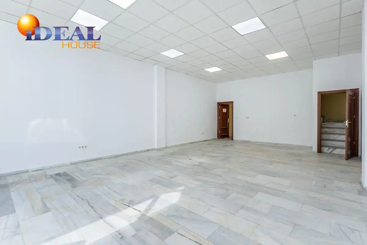 Nau industrial en venda a Avenida JUNCARIL, imagen 8