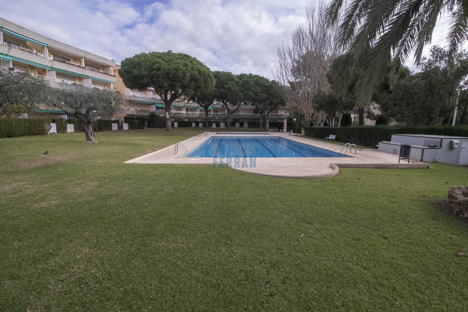 Jardí de Apartament en venda en El Vendrell amb Terrassa, Moblat i Piscina comunitària