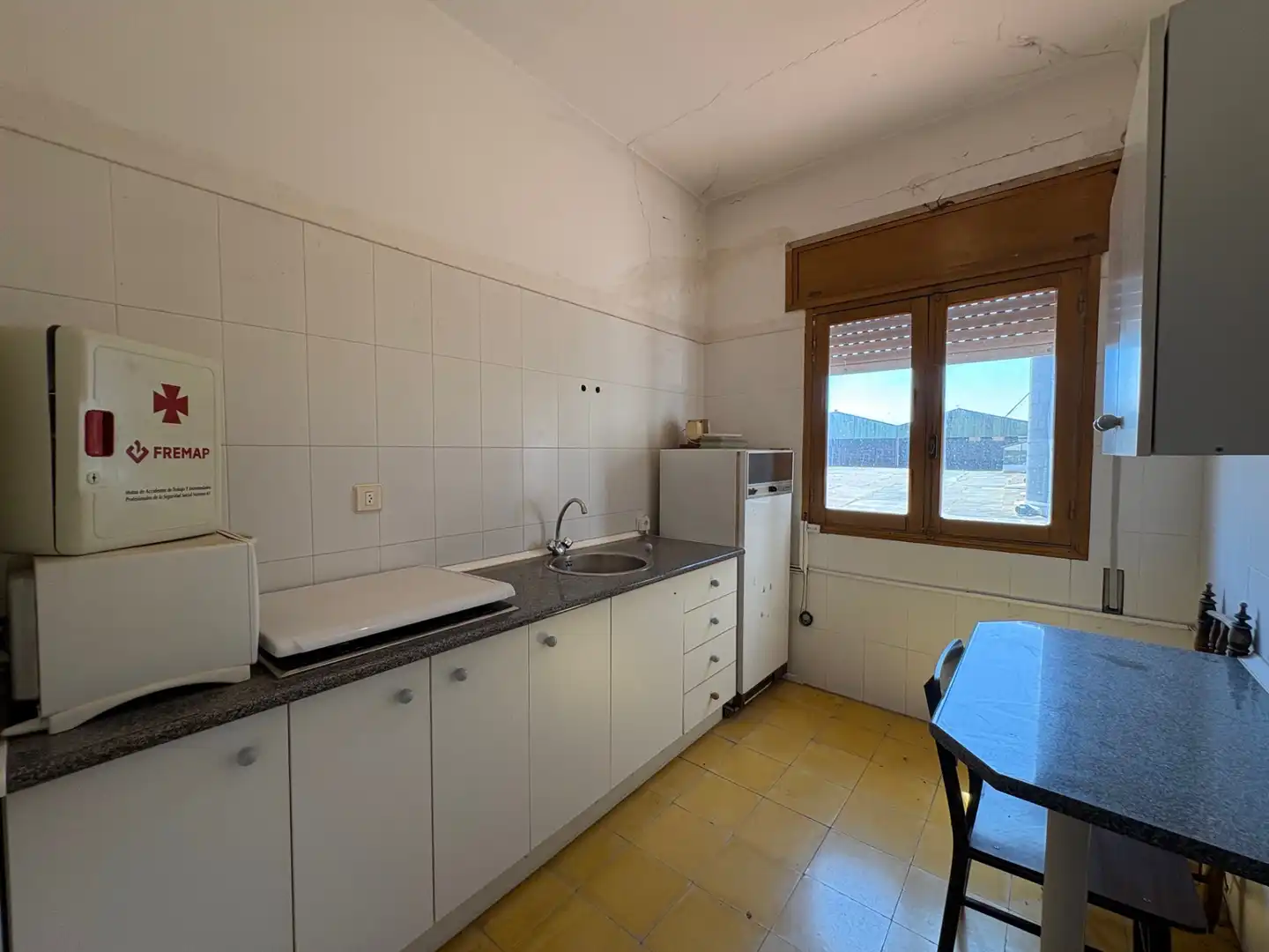 Cocina de Nave industrial en venta en Mérida con Calefacción