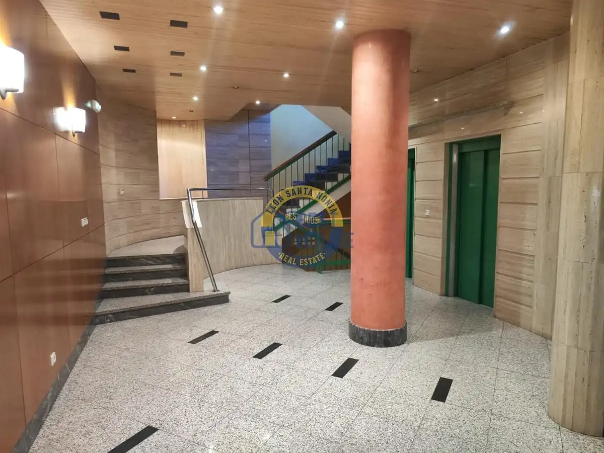 Office for rent in San Claudio - La Chantría