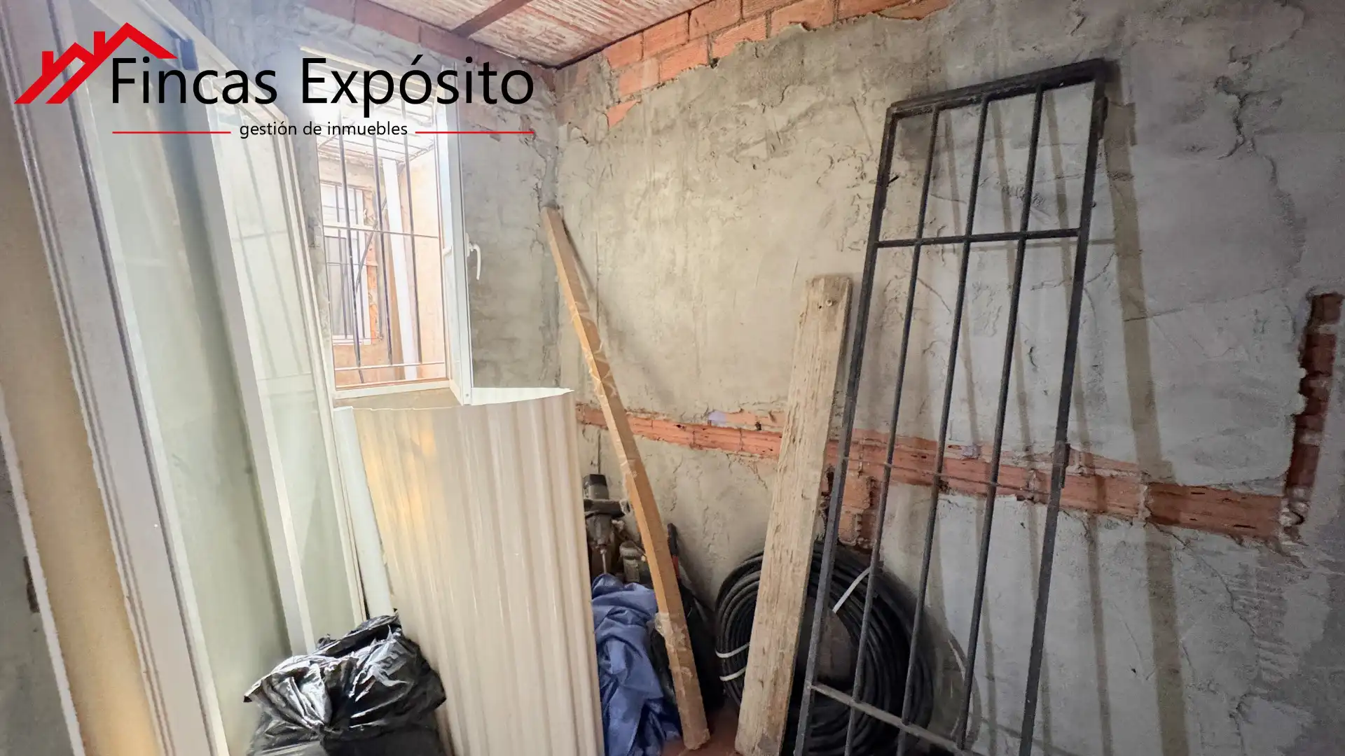 Houses for sale in Vélez-Málaga  with Air Conditioner and Balcony