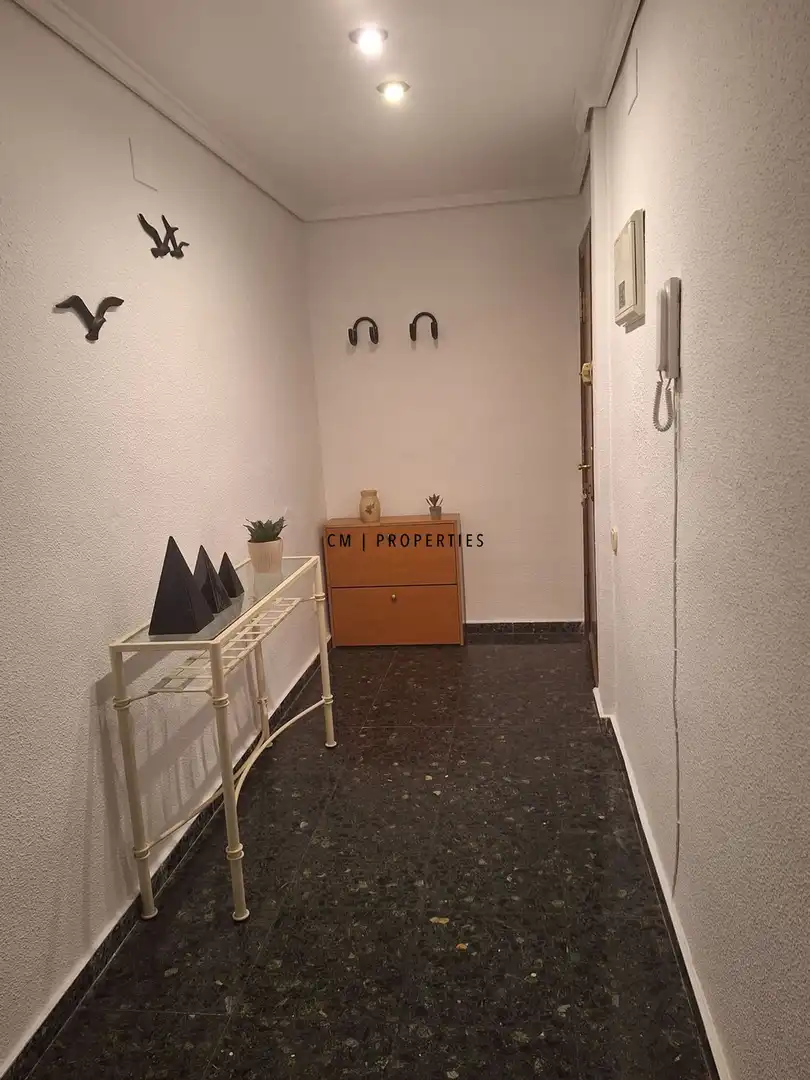 Wohnung zur Miete in Moncada mit Klimaanlage, Heizung und Terrasse