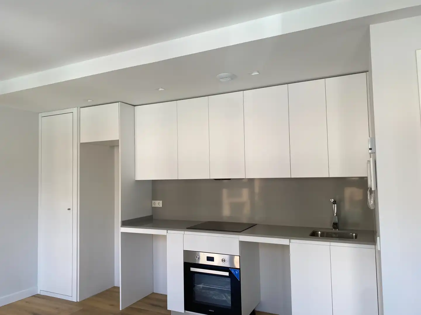 Cocina de Apartamento de alquiler en Pozuelo de Alarcón con Aire acondicionado, Calefacción y Trastero