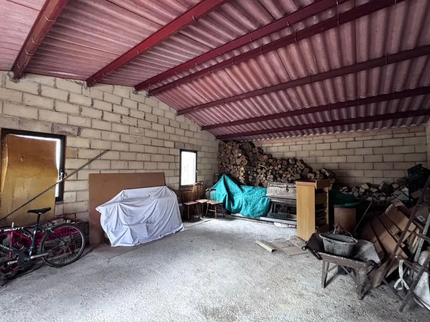 Finca rústica en venta en Valle de Oca con Calefacción y Jardín privado