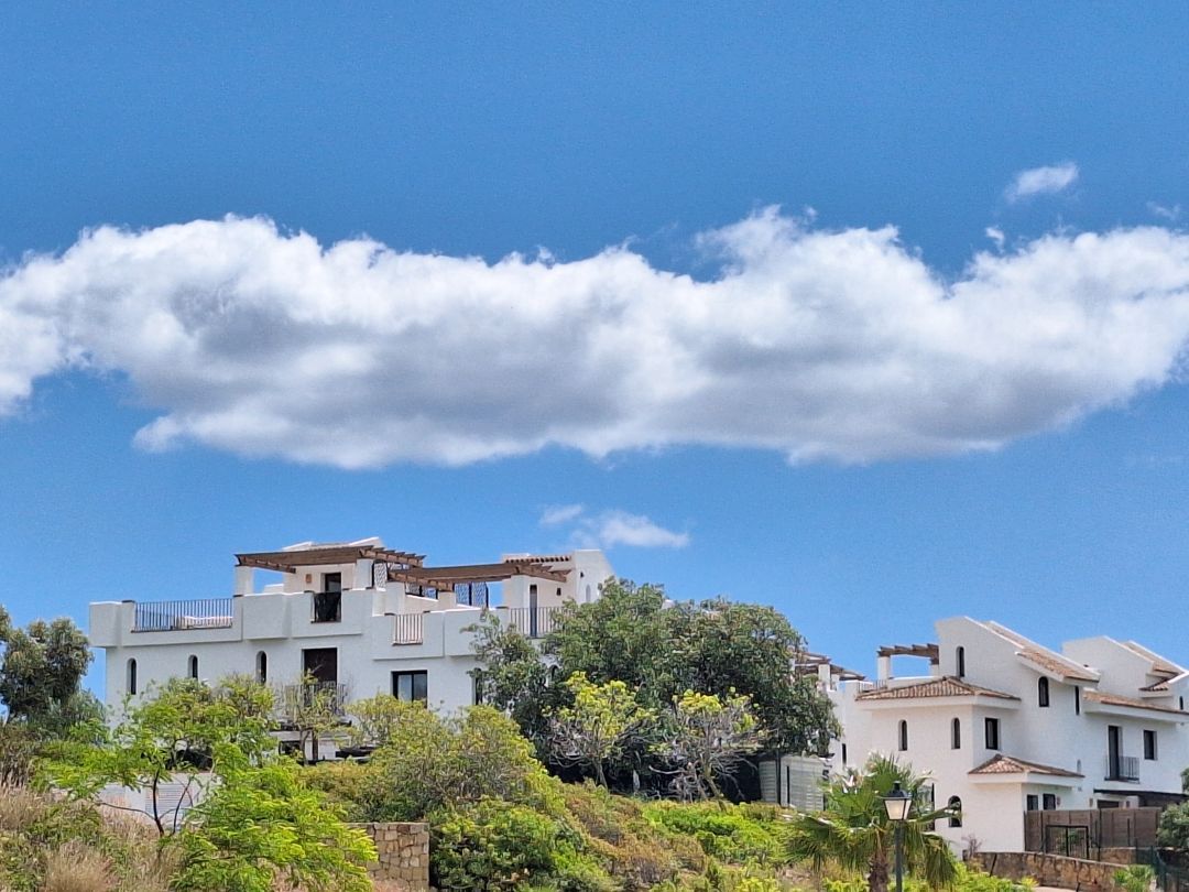 Exterior view of Flat to rent in La Alcaidesa  with Air Conditioner, Heating and Private garden