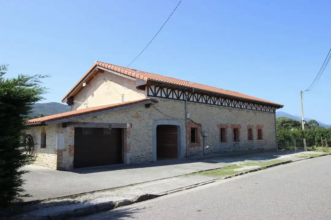 Casa con jardín en venta en El Cotero 65