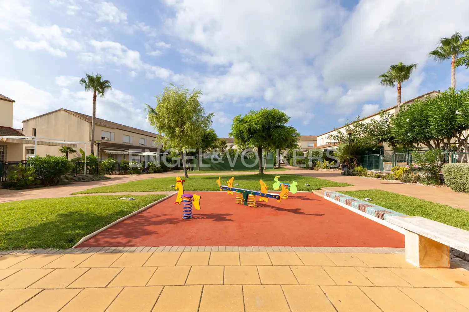 Vista exterior de Casa o xalet en venda en Oropesa del Mar / Orpesa amb Calefacció, Jardí privat i Terrassa