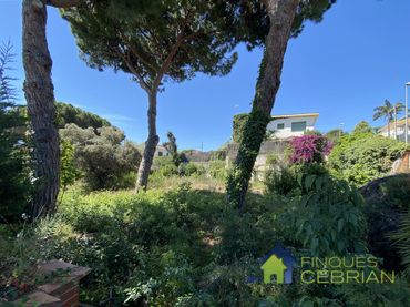 Terreny residencial en venda a dels Rosers 34