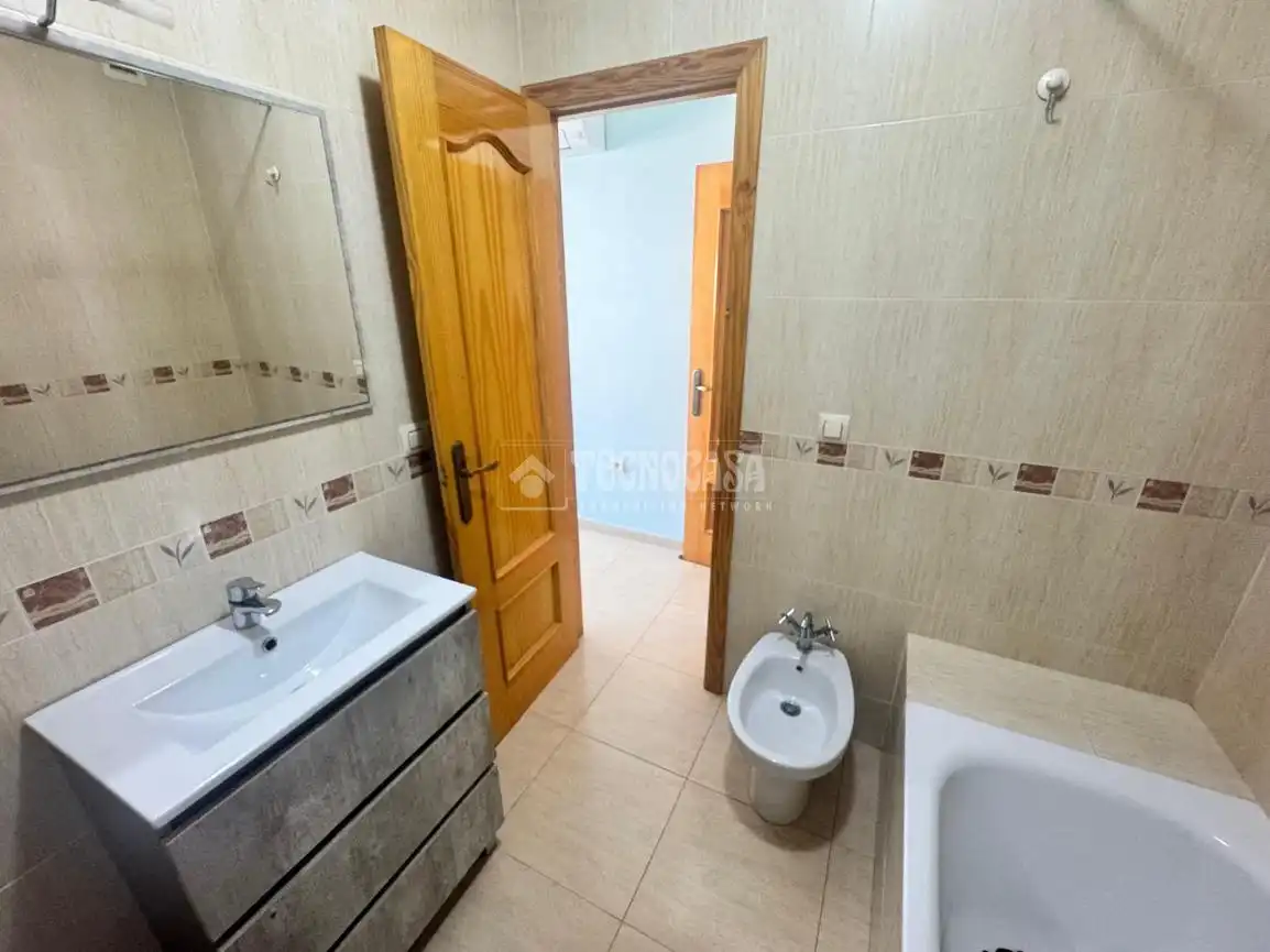 Badezimmer von Wohnung zum Verkauf in Pulpí mit Klimaanlage und Terrasse