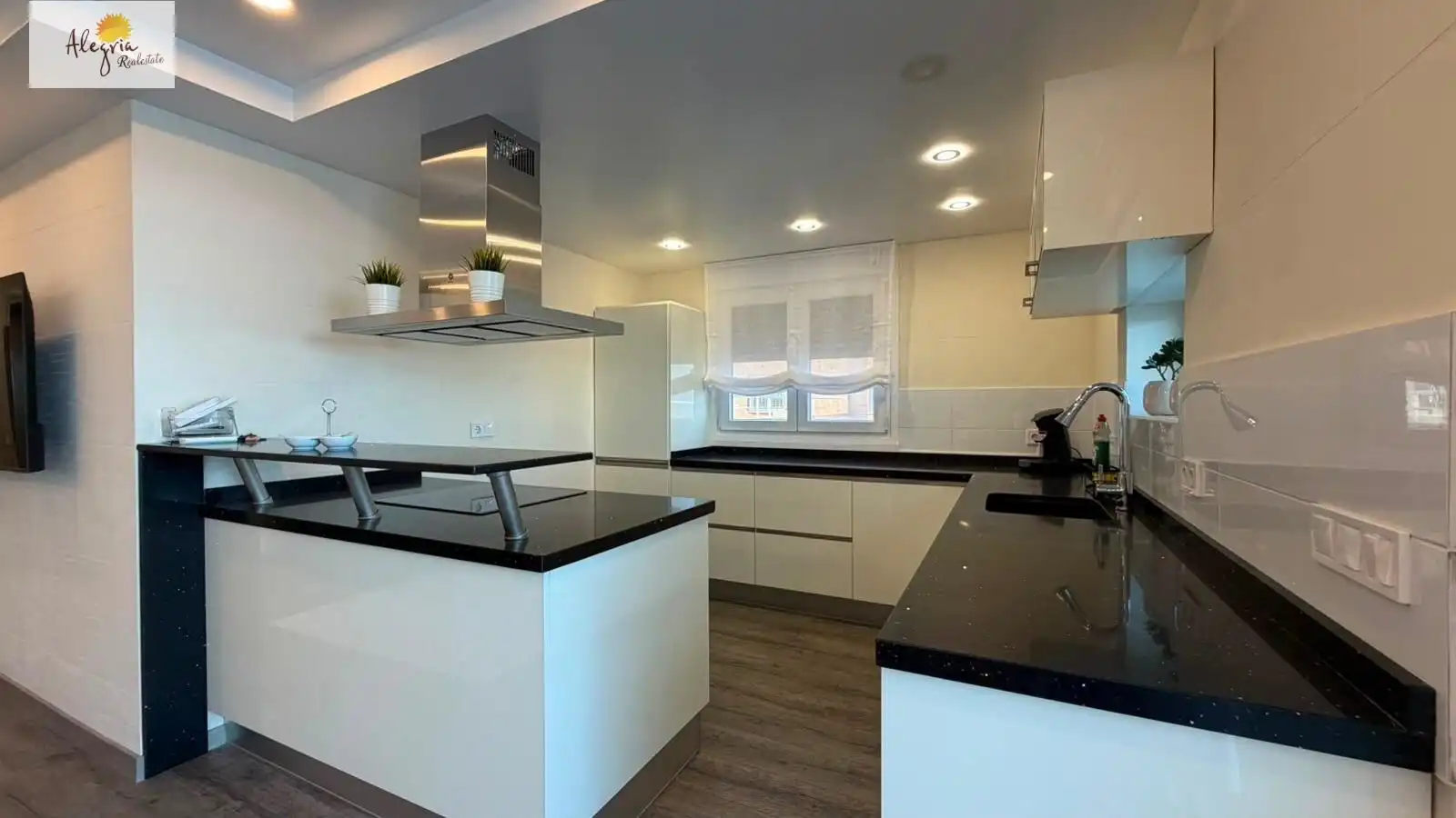 Apartment mit Terrasse zum Verkauf in Calle AMPLARIES 23, imagen 9