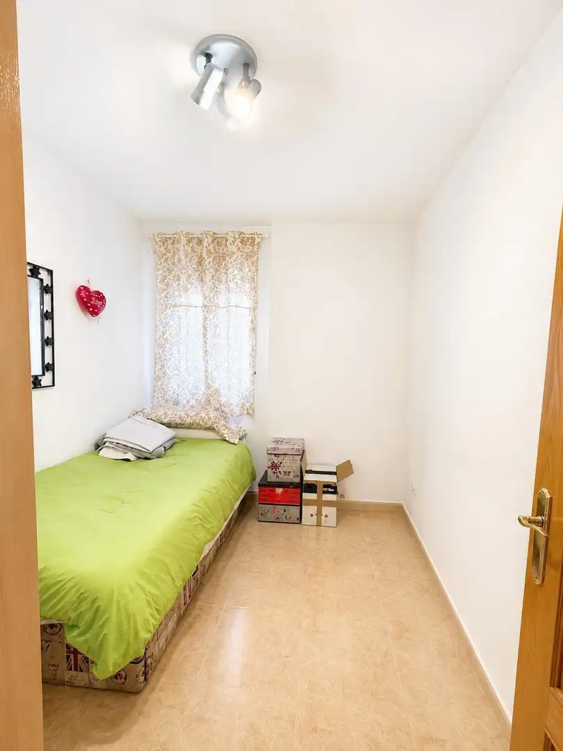 Habitación de Piso de alquiler en Villaseca de la Sagra con Aire acondicionado