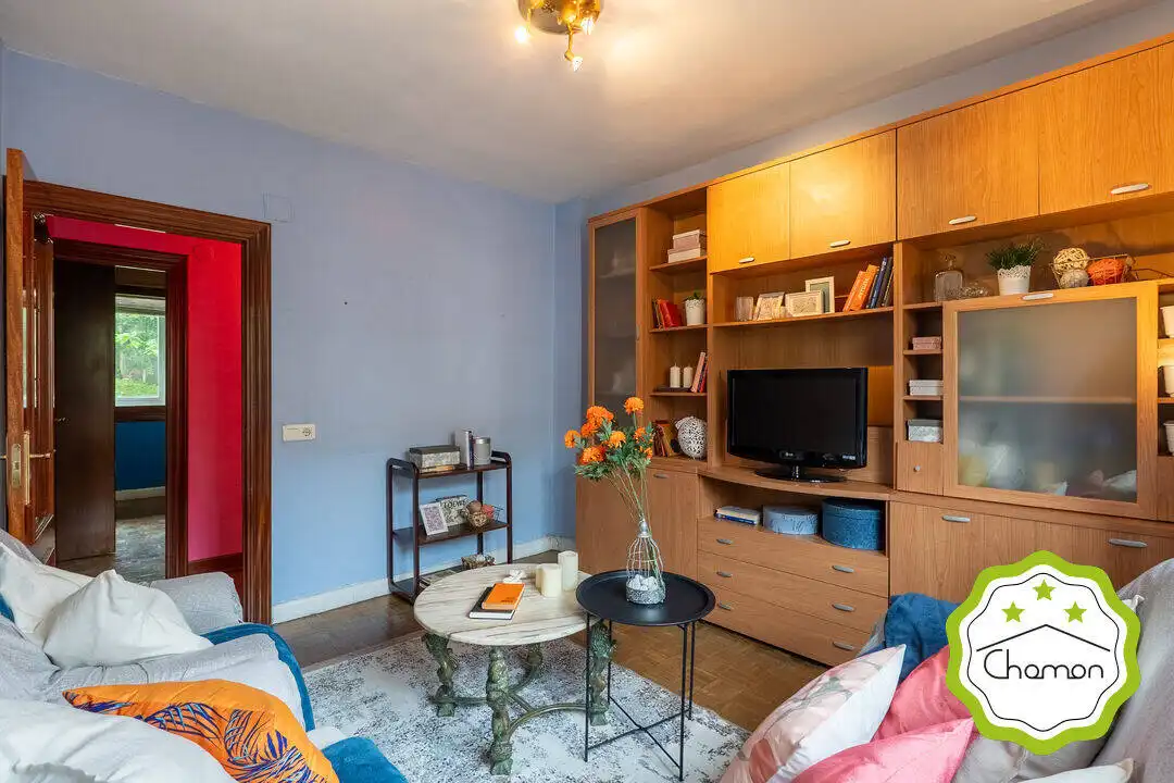 Sala de estar de Piso en venta en Bilbao  con Calefacción, Amueblado y Balcón