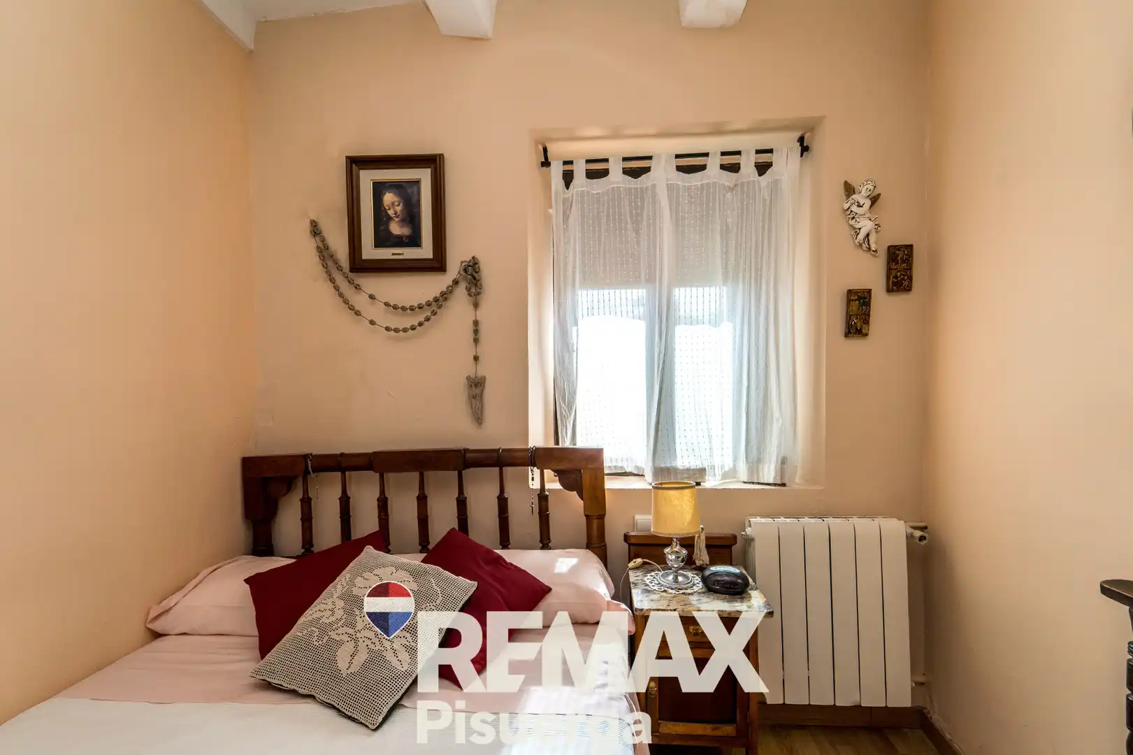 Bedroom of Houses for sale in Valoria la Buena  with Heating and Terrace
