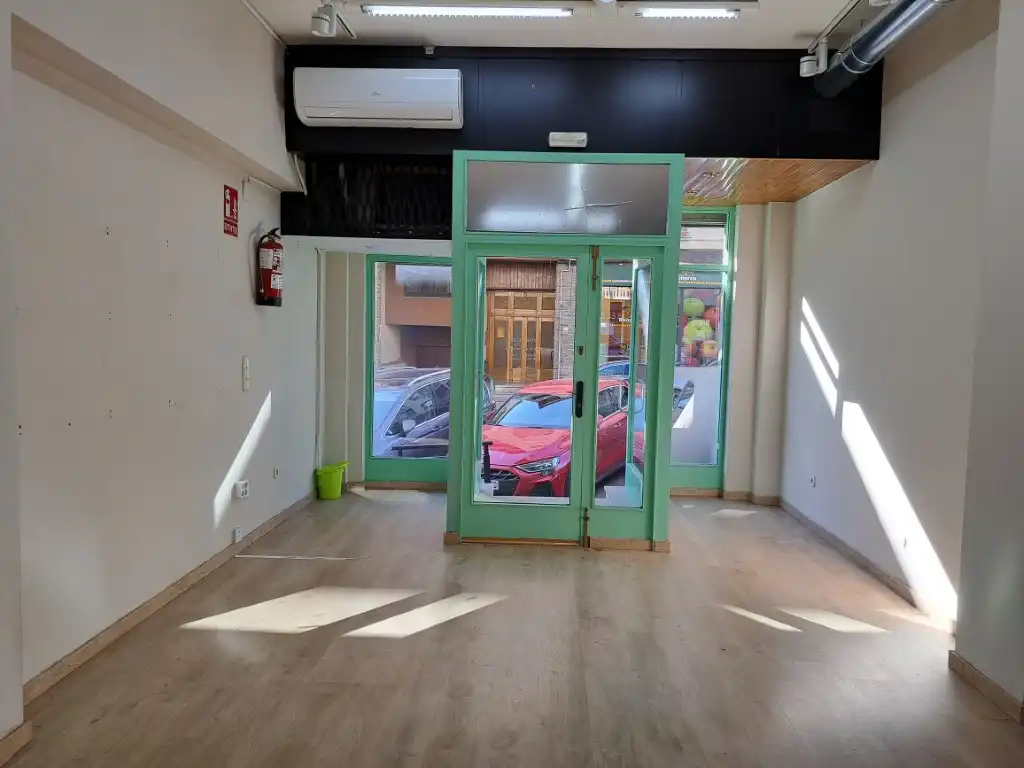 Local commercial à vendre à Avinguda Coronel Molera 2, imagen 3