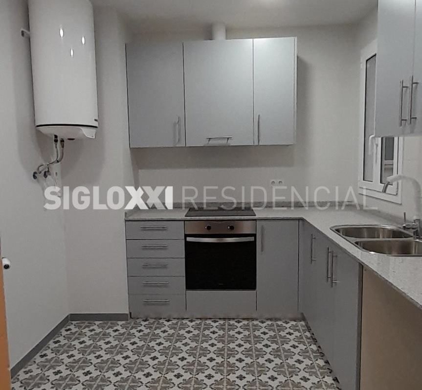 Cuina de Pis de lloguer en  Barcelona Capital amb Balcó