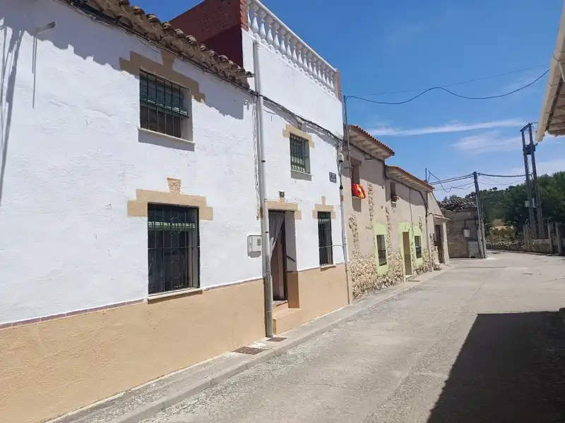 Vista exterior de Casa o xalet en venda en San Cebrián de Mazote amb Terrassa
